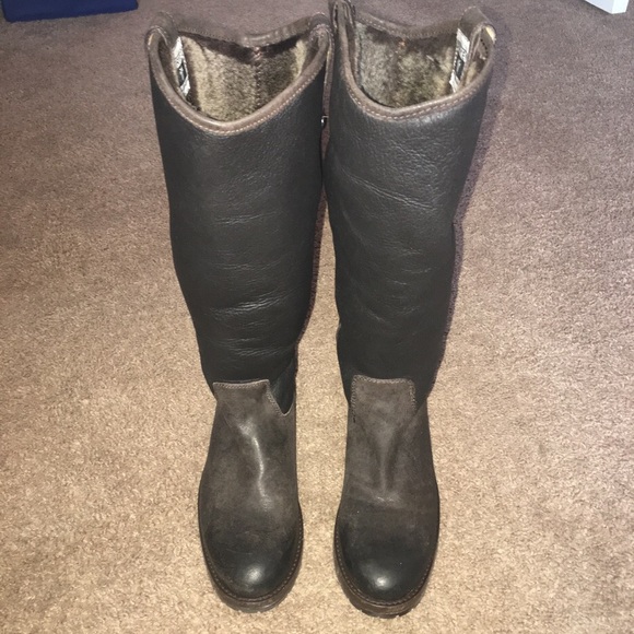 Frye “Mara Button” Genuine Shearling Boot OTK - Picture 6 of 8